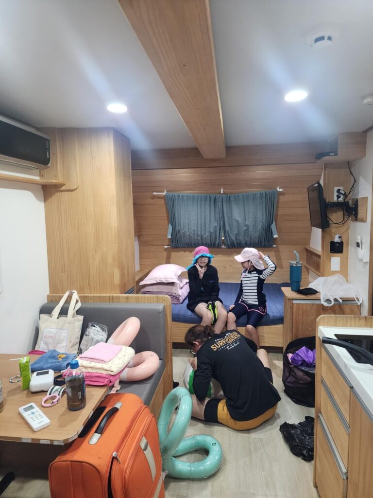 좋은카라반실내1